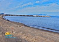 Pali Beach image